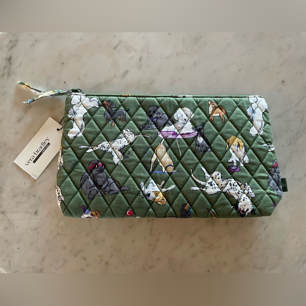 NWT Vera Bradley Essential Medium Pouch “Dog Park” Pattern